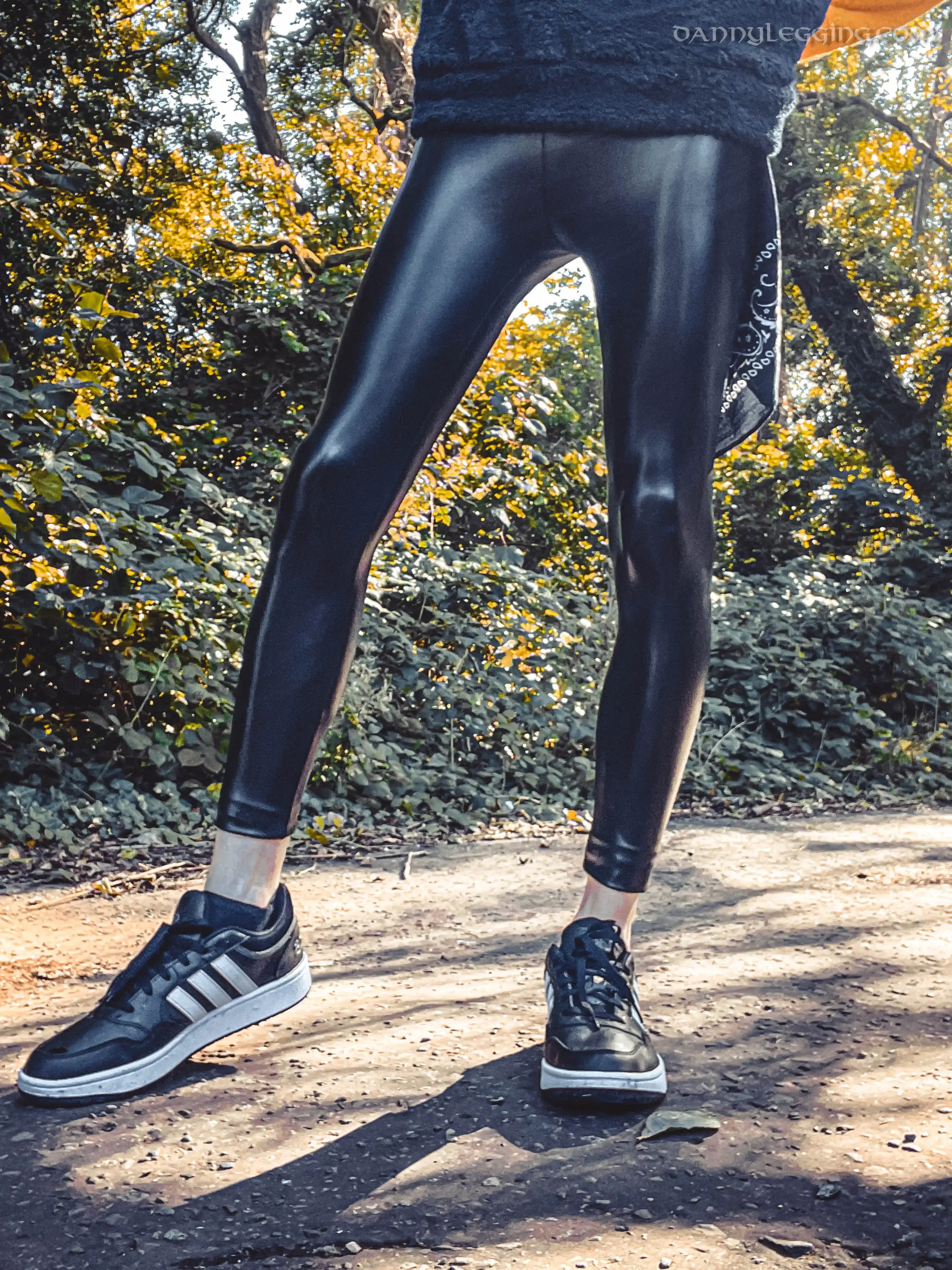 Tight Leather Pants Style: Leggings are the Best